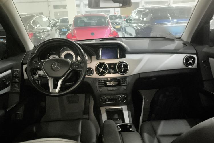 Used Mercedes-Benz GLK-Class 2013 GLK 300 4MATIC Dynamic Sunroof Model