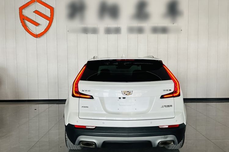 Used Cadillac XT4 2018 28T 4x4 Platinum Edition
