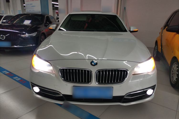 Used BMW 5 Series 2014 525Li Leading Model

