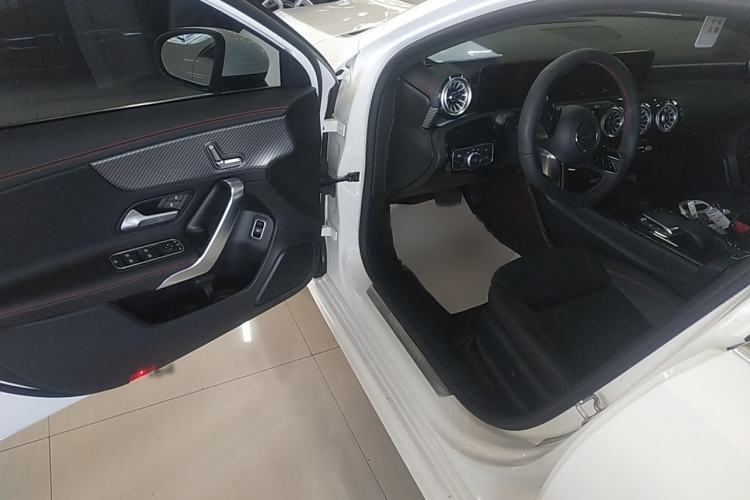 Used Mercedes-Benz A-Class 2023 A 200 L Fashion Model
