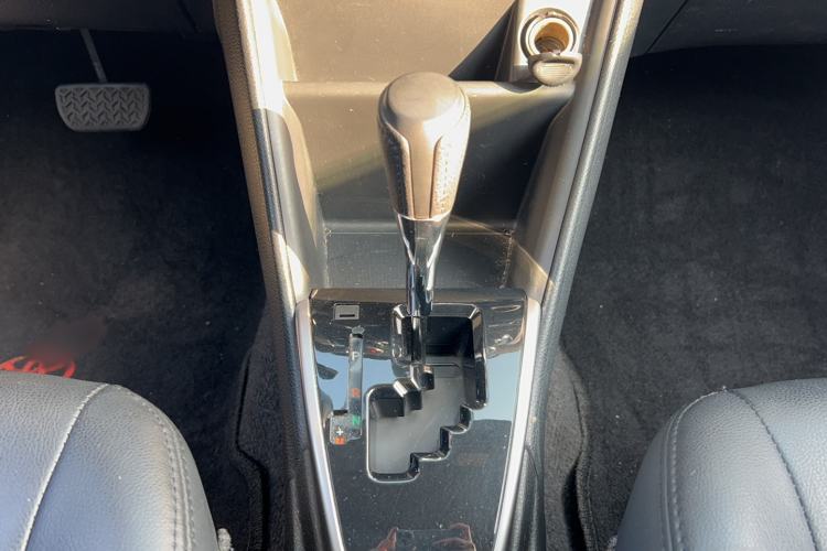 Used Toyota YARiS L 2016 Revised 1.5E CVT Charming Edition