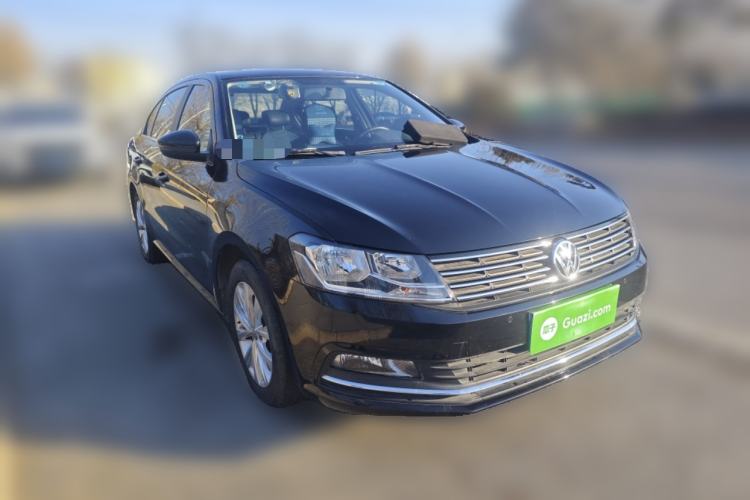 Used Volkswagen Lavida 2017 1.6L Manual Comfort Edition