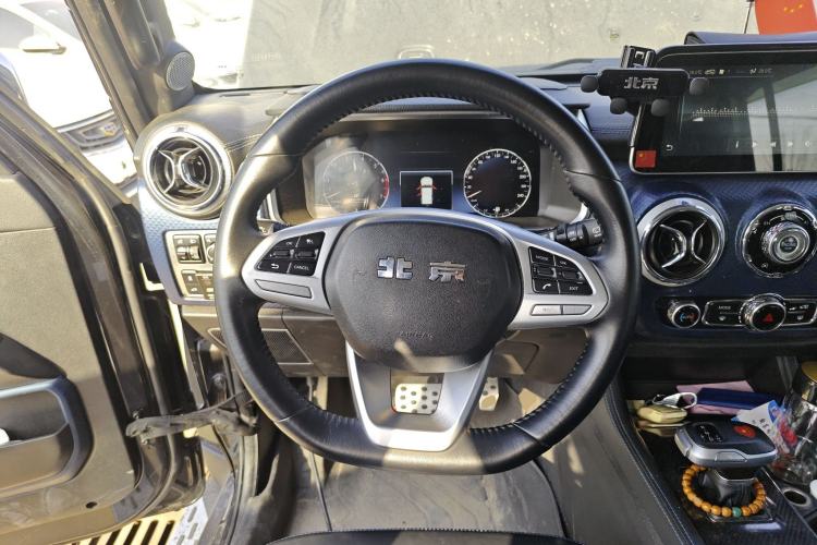 Used  BJ40 2020 2.0T Automatic Four-Wheel Drive Urban Hunter Edition Chivalrous Type