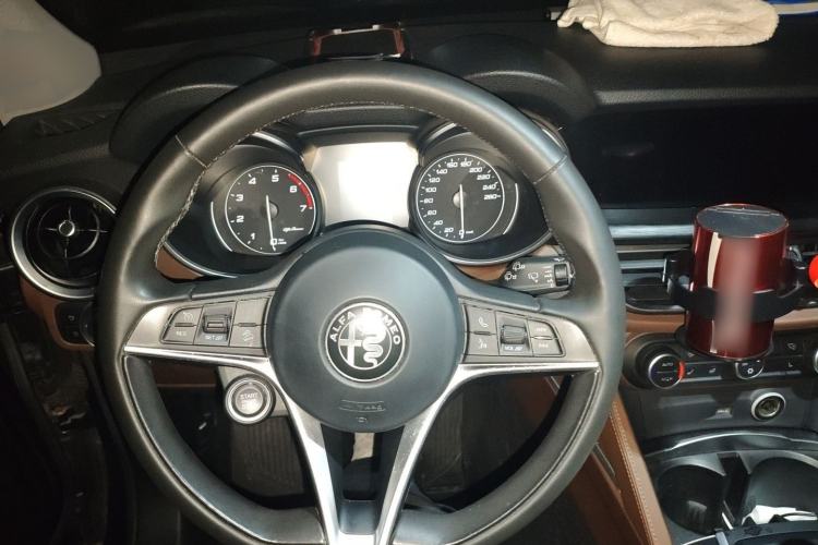 Used Alfa Romeo Stelvio 2017 2.0T 200HP Elite Edition
