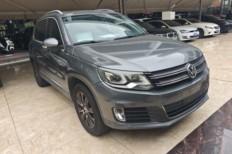 Used Volkswagen Tiguan 2015 2.0 TSI Automatic All-Wheel Drive Luxury Edition
