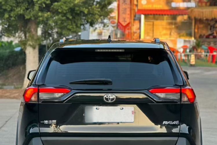 Used Toyota RAV4 2022 2.0L CVT Two-Wheel Drive Fashion Edition