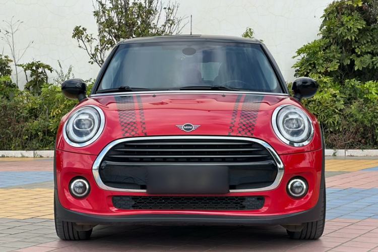 Used  MINI 2019 1.5T COOPER Classic Edition Five-Door Version
