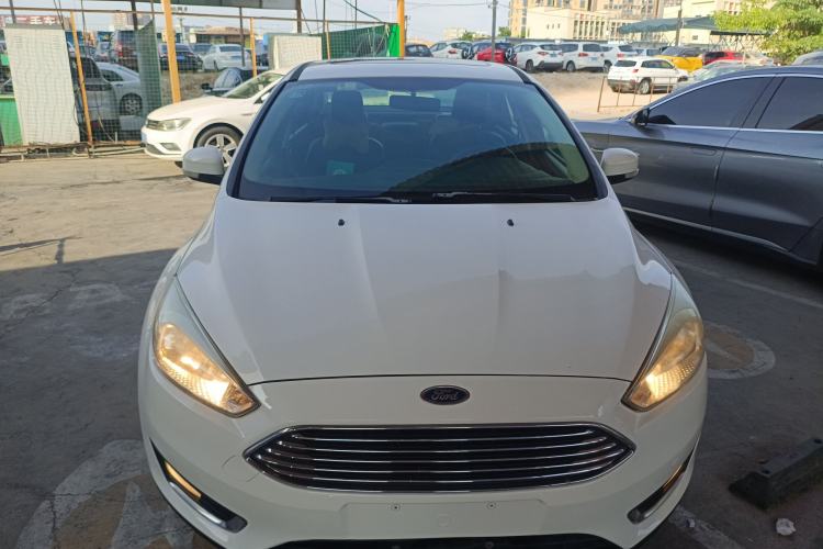 Used Ford Focus 2015 Sedan EcoBoost 180 Automatic Elite Model
