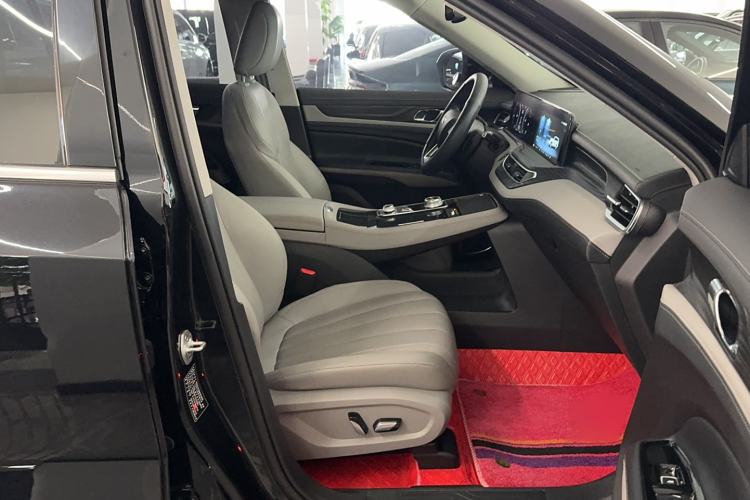 Used Ford Equator 2023 EcoBoost 225 Platinum Edition 7-Seater (2/3/2)
