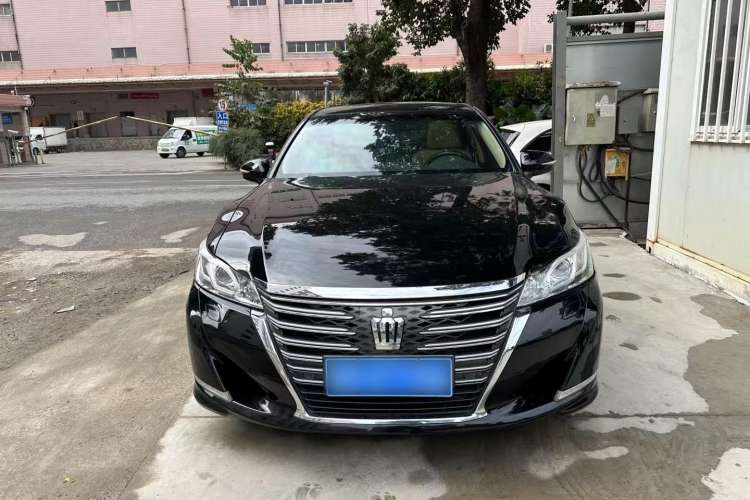 Used Toyota Crown 2015 2.5L Smart Edition
