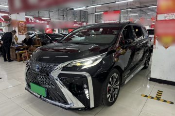 Used Toyota Granvia 2023 2.5L Hybrid Flagship VIP Edition