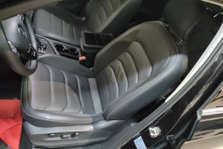 Used Volkswagen Tiguan L 2017 380TSI Automatic All-Wheel-Drive Luxury Edition
