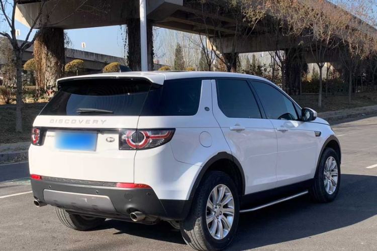 Used Land Rover Discovery Sport 2019 240 PS SE Version China VI Standard
