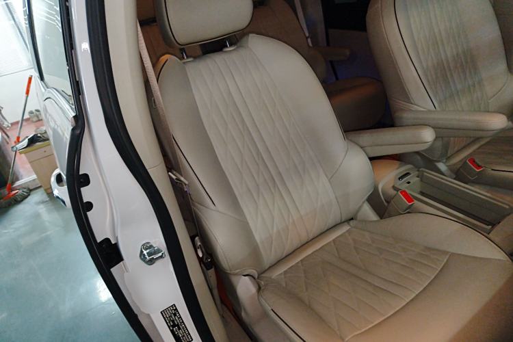 Used Buick GL8 2022 Land Business Class 652T Luxury Model
