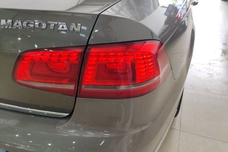 Used Volkswagen Magotan 2015 2.0 TSI Luxury Model