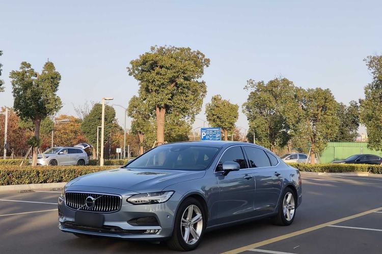 Used Volvo S90 2018 T4 Zhiyuan Edition