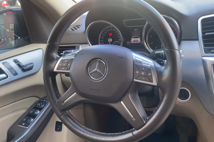 Used Mercedes-Benz M-Class 2014 ML 320 4MATIC
