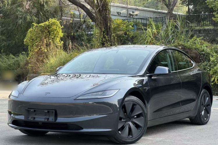 Used Tesla Model 3 
