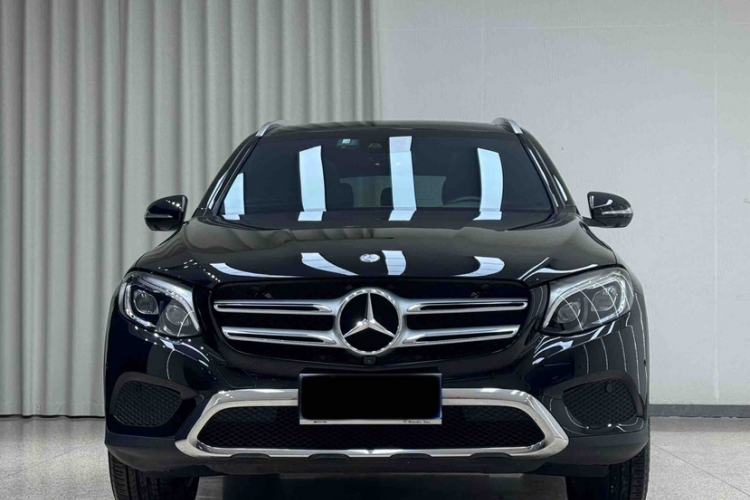 Used Mercedes-Benz GLC 2016 GLC 300 4MATIC Dynamic Model
