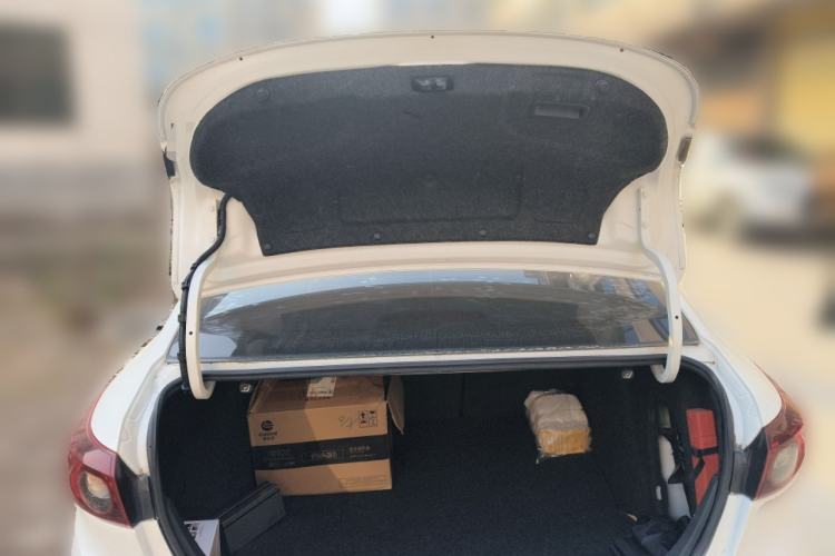 Used Mazda Mazda 3 Axela 2016 Sedan 1.5L Manual Comfort Model
