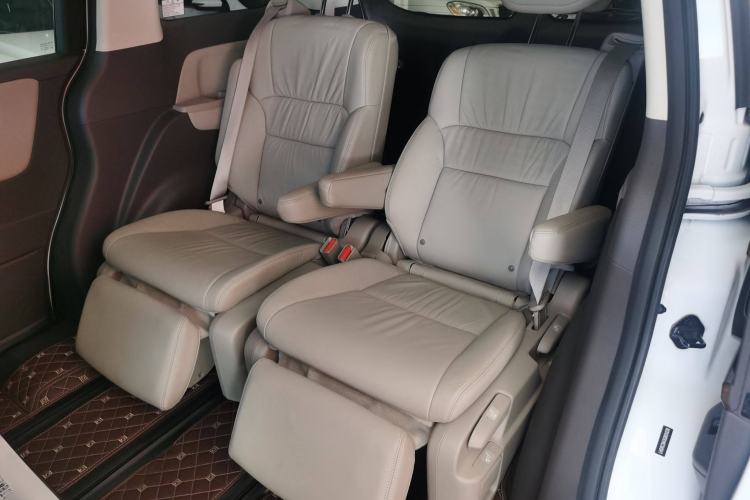 Used Honda Odyssey 2015 Updated Version 2.4L Smart Edition
