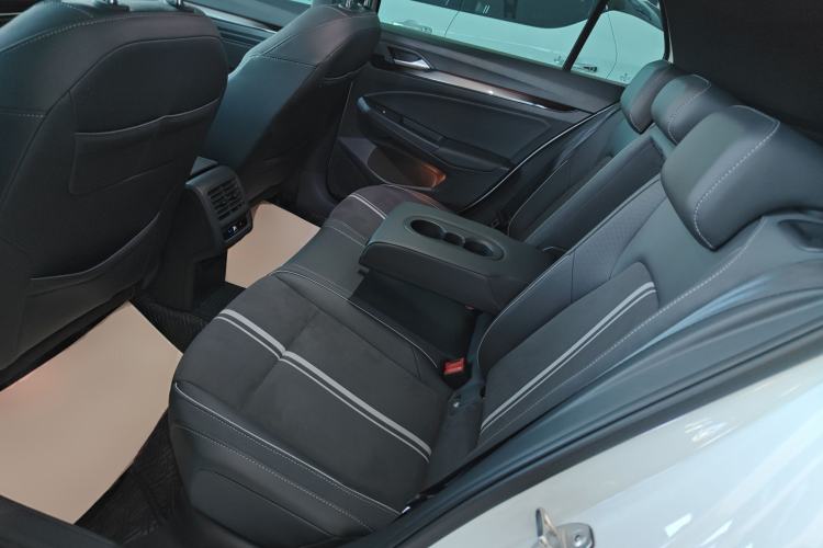 Used Volkswagen Golf 2023 Facelift 280TSI DSG R-Line Lite
