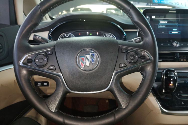 Used Buick GL8 2023 Land Executive Class 652T Luxury Model
