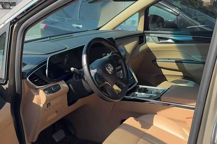 Used Buick GL8 2020 ES Land Cruiser 653T Luxury Edition
