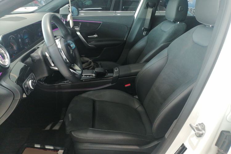 Used Mercedes-Benz A-Class 2022 Revised Version A 200 L Sport Sedan Fashionable Style