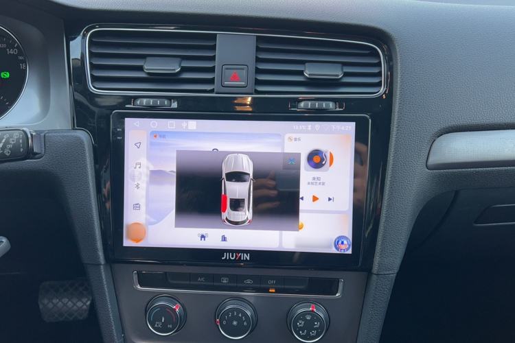 Used Volkswagen Golf 2015 1.6L Automatic Fashion Model