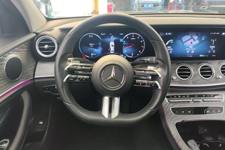 Used Mercedes-Benz E-Class 2022 Revised Version E 300 L Sporty and Stylish Edition
