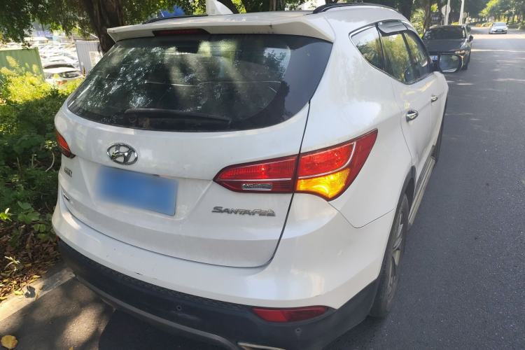 Used Hyundai Santa Fe 2015 2.0T Automatic Two-Wheel Drive Smart Version 5 Seats
