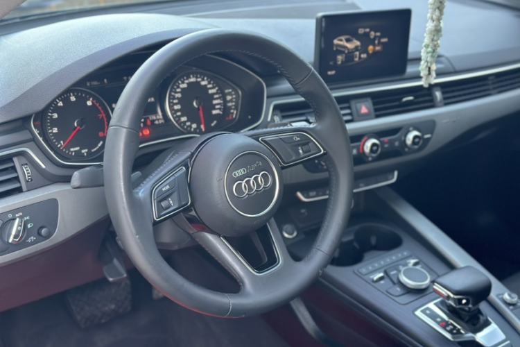 Used Audi A4L 2019 40 TFSI Ambition China VI