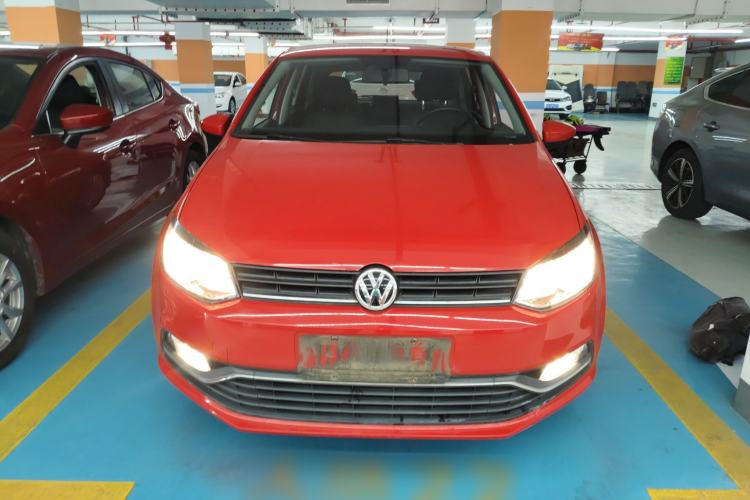 Used Volkswagen Polo 2016 1.6L Automatic Comfort Model