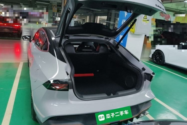 Used Changan UNI-V 2025 Model Third-Generation 2.0T Dynamic Edition