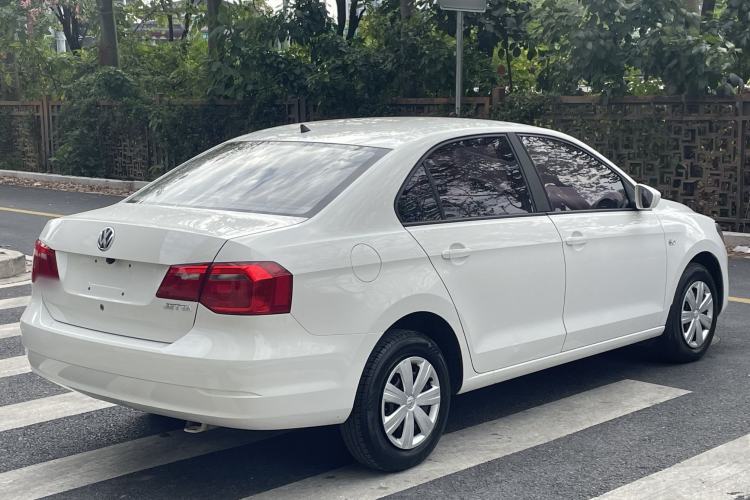 Used Volkswagen Jetta 2015 Value Edition 1.6L Manual Fashionable Style