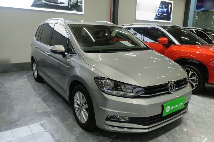 Used Volkswagen Touran 2016 Volkswagen Touran L 280TSI DSG Comfort Edition
