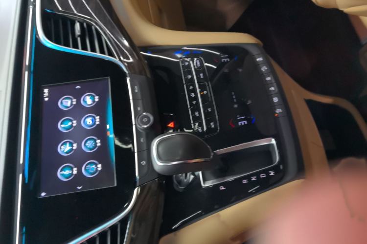 Used Buick GL8 2018 ES 28T Luxury Model China VI Standard
