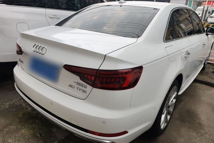 Used Audi A4L 2019 40 TFSI Fashion Edition China VI Emission Standard
