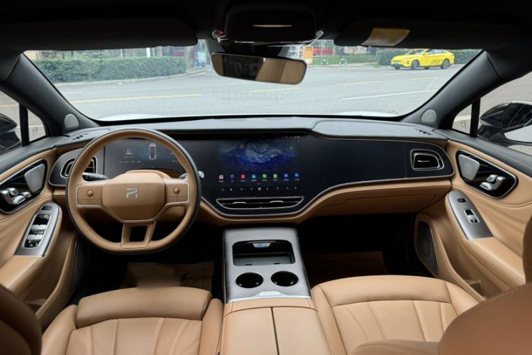 Used  F7 2023 Advanced Edition