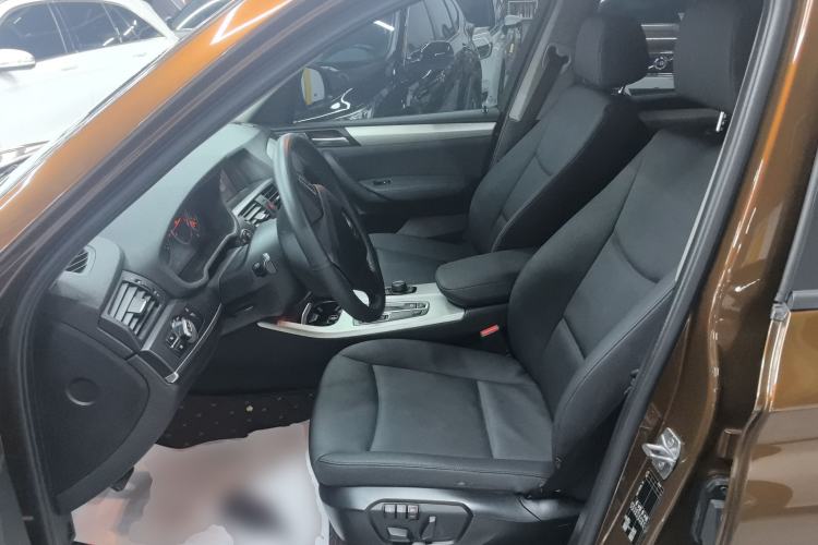 Used BMW X3 2016 sDrive20i
