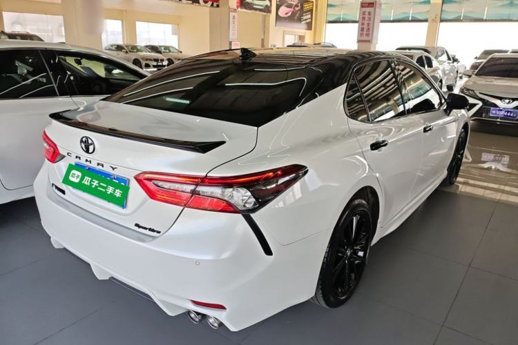 Used Toyota Camry 2023 2.0S Knight Edition
