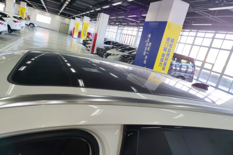 Used Hongqi HS3 2023 1.5T Two-Wheel Drive Shanwei Edition
