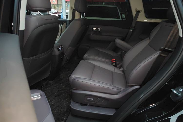 Used Leapmotor C16 2026 Extended-Range 280 LiDAR Zhizun Edition 6 Seats
