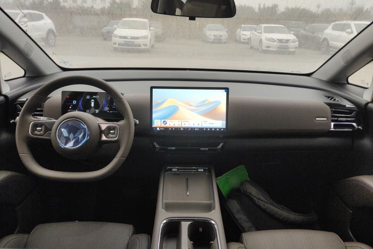 Used Wuling Wuling Starlight 730 2025 Model Plug-in Hybrid 125km Luxury Edition
