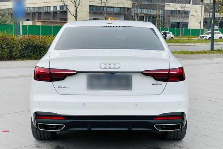 Used Audi A4L 2022 40 TFSI Luxury Dynamic Model
