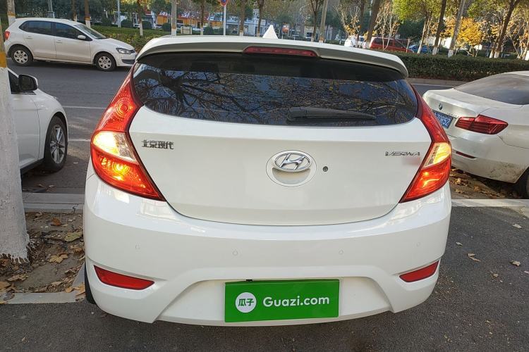 Used Hyundai Verna Ray 2016 1.4L Automatic Leading-Edge GLX