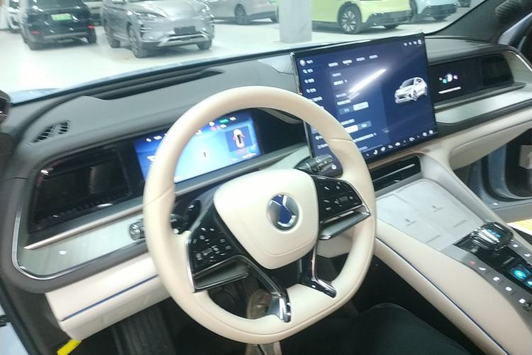 Used Denza N7 2023 Long-Range Performance Max Edition