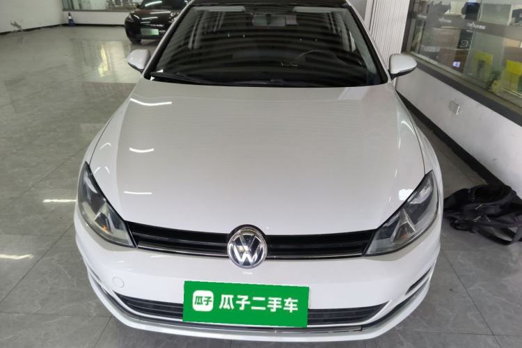 Used Volkswagen Golf 2016 230TSI Automatic Comfort Version
