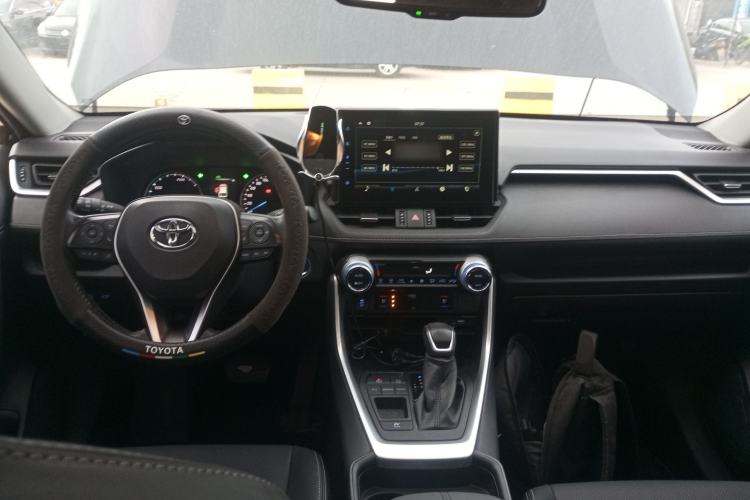 Used Toyota Wildlander 2022 Dual-Engine 2.5L E-CVT Two-Wheel Drive Prestige Edition
